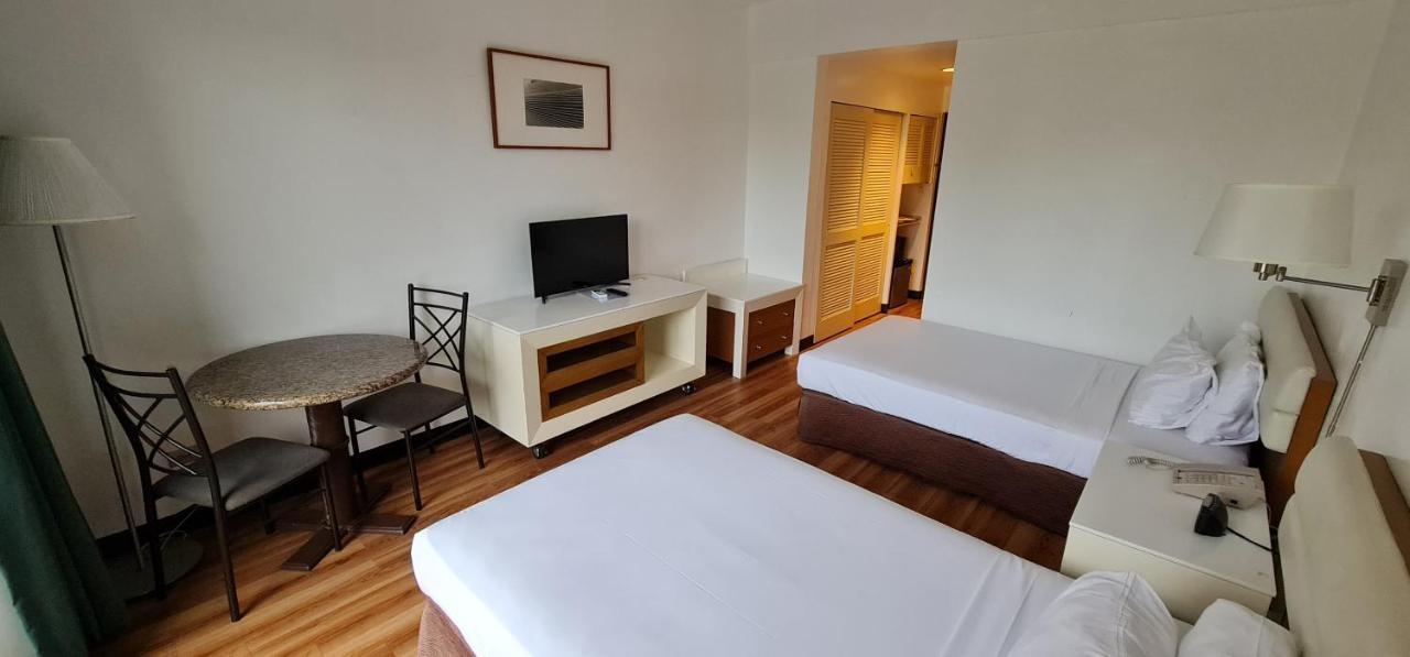 Surestay By Best Western Guam Airport Barrigada Exterior foto